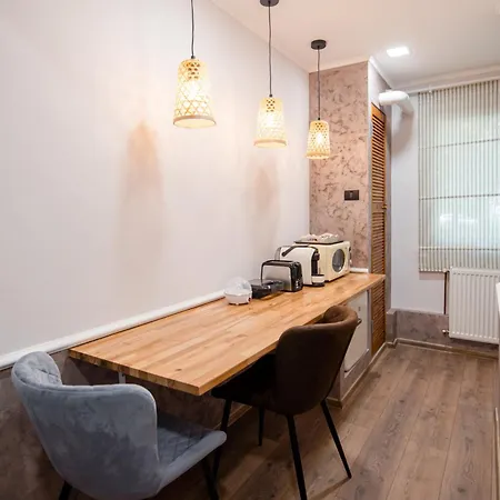 New Iorga2 Oldcity Selfcheckin Апартаменты